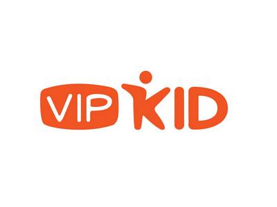 Cindy Mi is one of the top female business leaders in the world. She is the founder of VIP Kid.