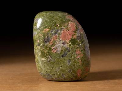 Unakite is one of the best crystals for fertility.