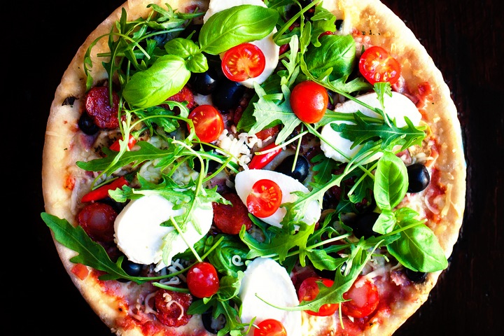 Spinach is one of the best pizza toppings for vegetarians.