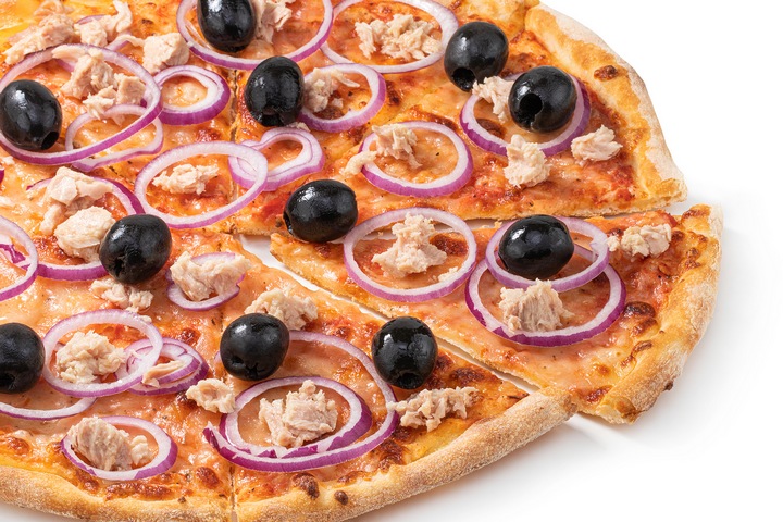 Tuna is one of the most delicious pizza toppings.