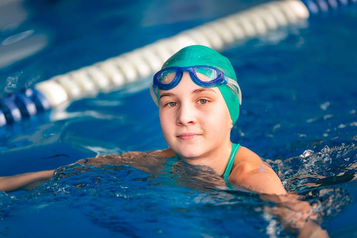 Swimming is one of the most popular sports for girls.